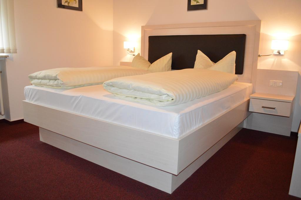 Hotel Scirocco Baunatal Habitación foto